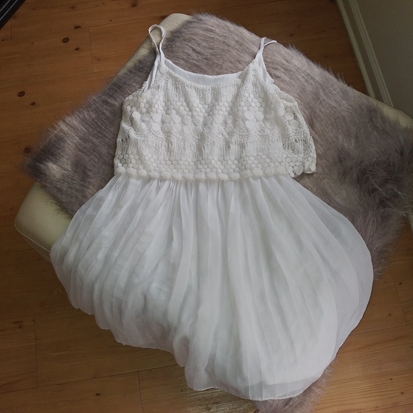 Charlotte Russe | mini white Grecian boho dress summer vacation juniors medium - Picture 6 of 8